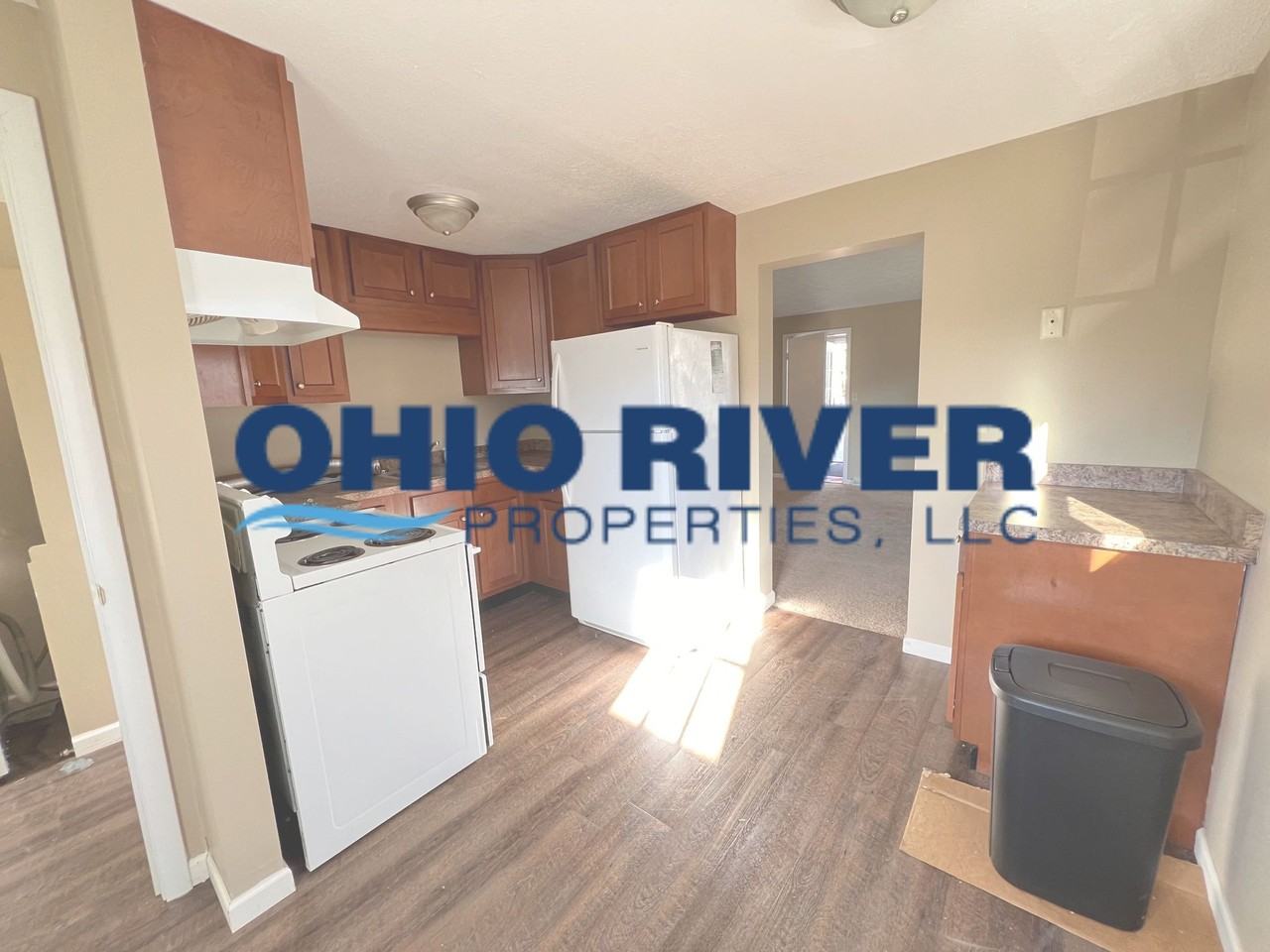 27 Locust Ave #1stFL - Photo 6 of 12