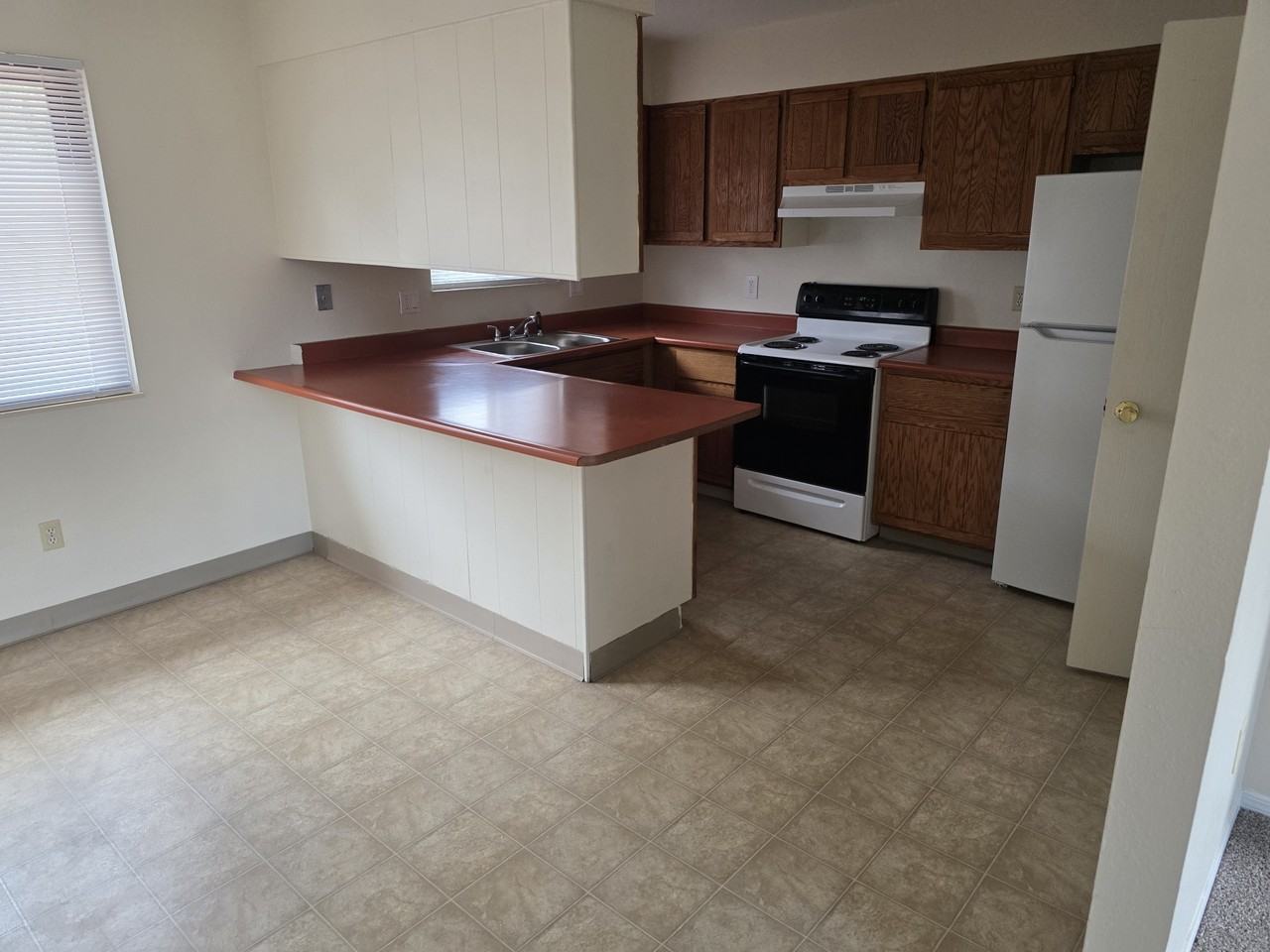 1314 Anita St #1314 - Photo 5 of 7