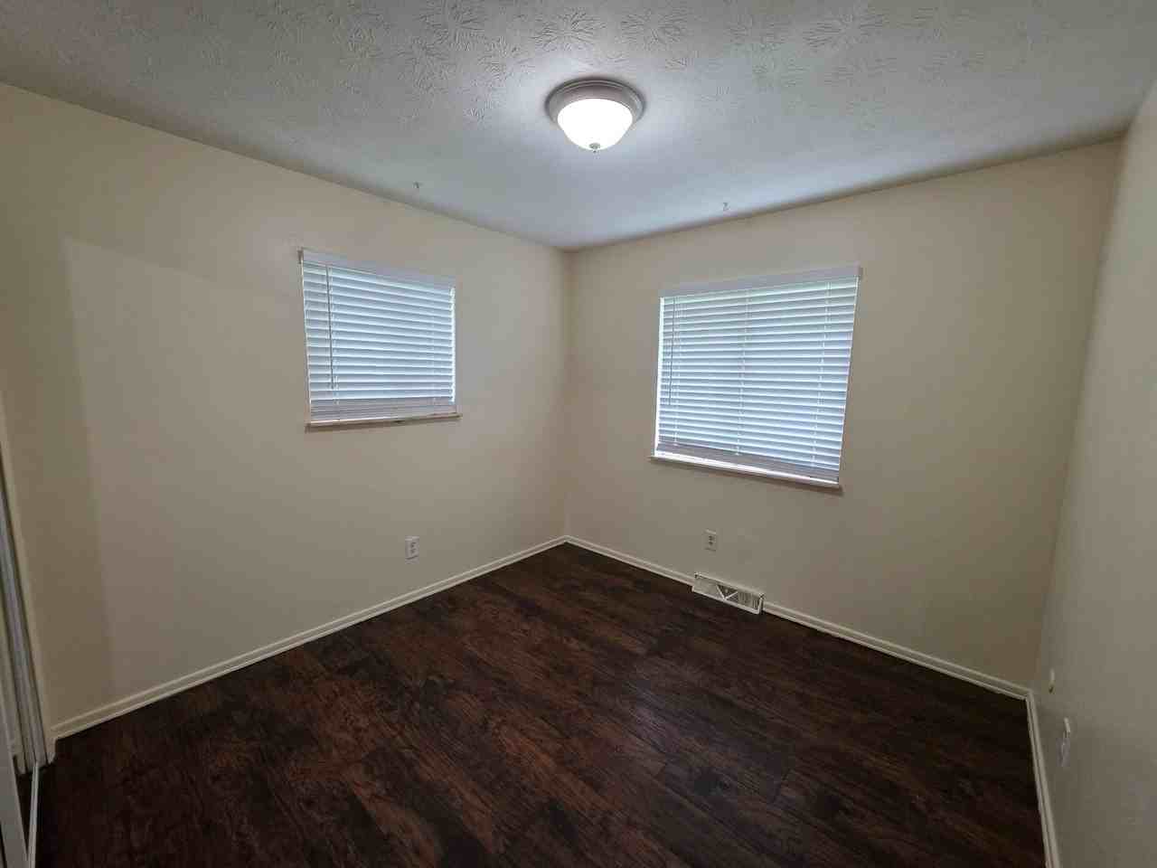 531 Baltimore Ave #531 - Photo 6 of 8