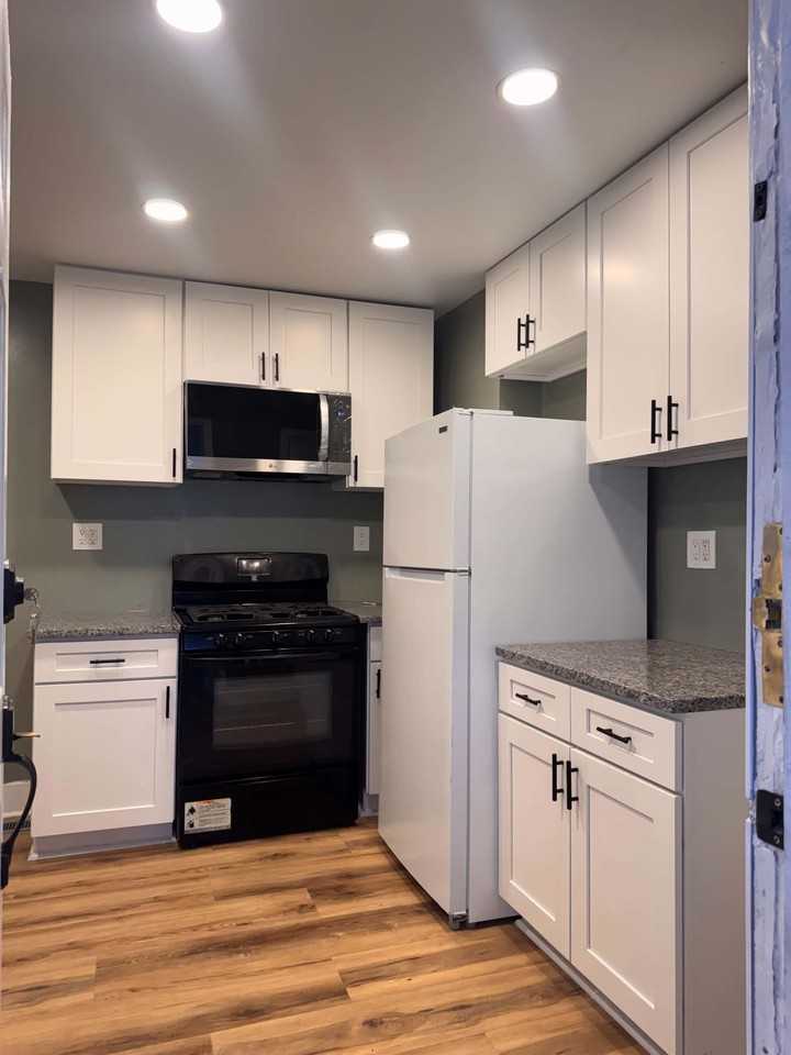 437 W Main St #2 - Photo 3 of 17