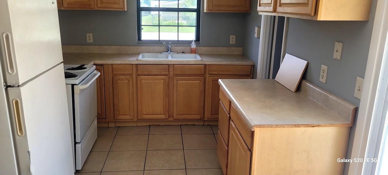 514 Clermont Dr W #NA - Photo 2 of 12