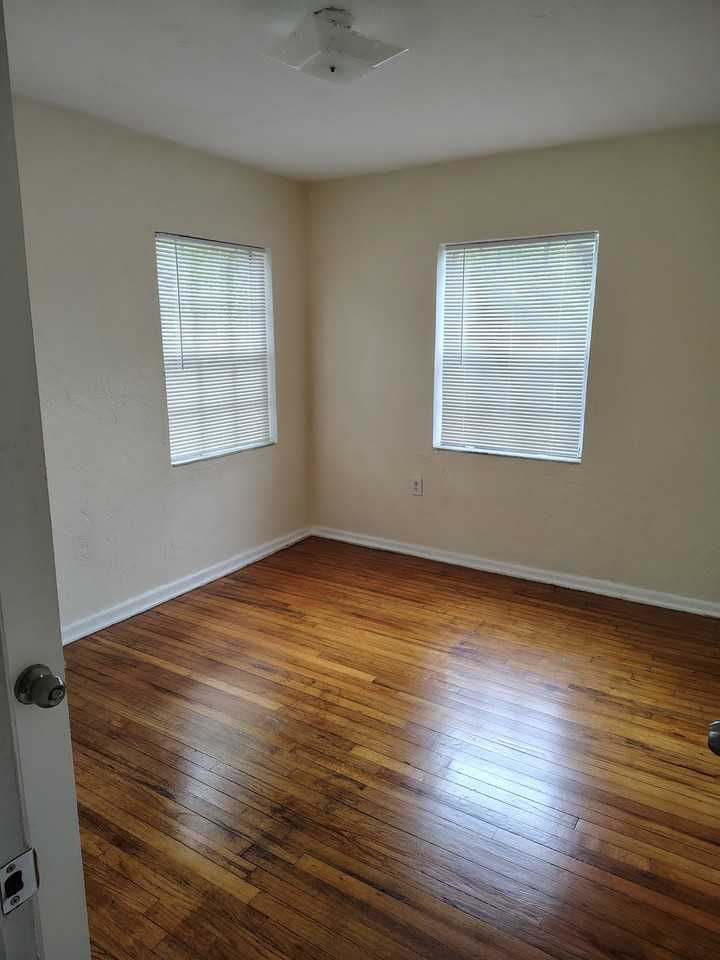 3614 S Church Ave #NA - Photo 6 of 17