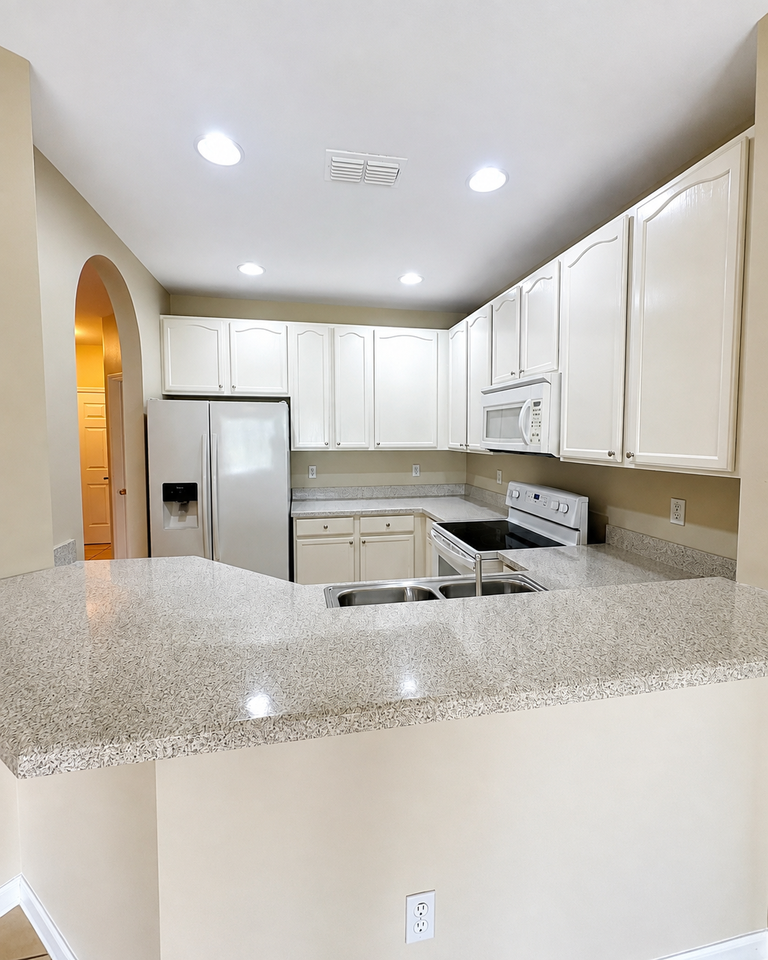 9420 Flowering Cottonwood Rd #9420 - Photo 3 of 10
