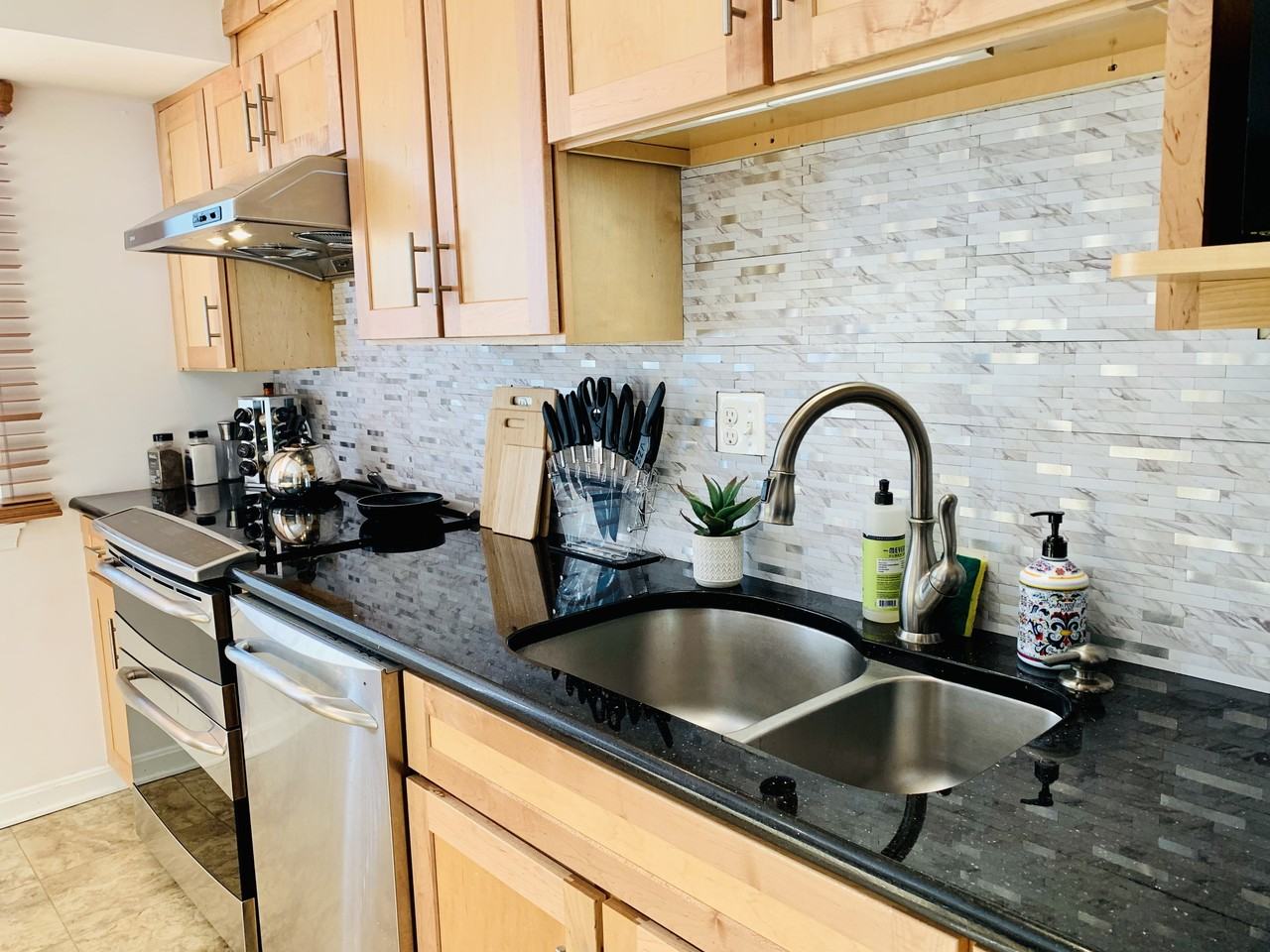 6 Grovepoint Ct #NA - Photo 4 of 18