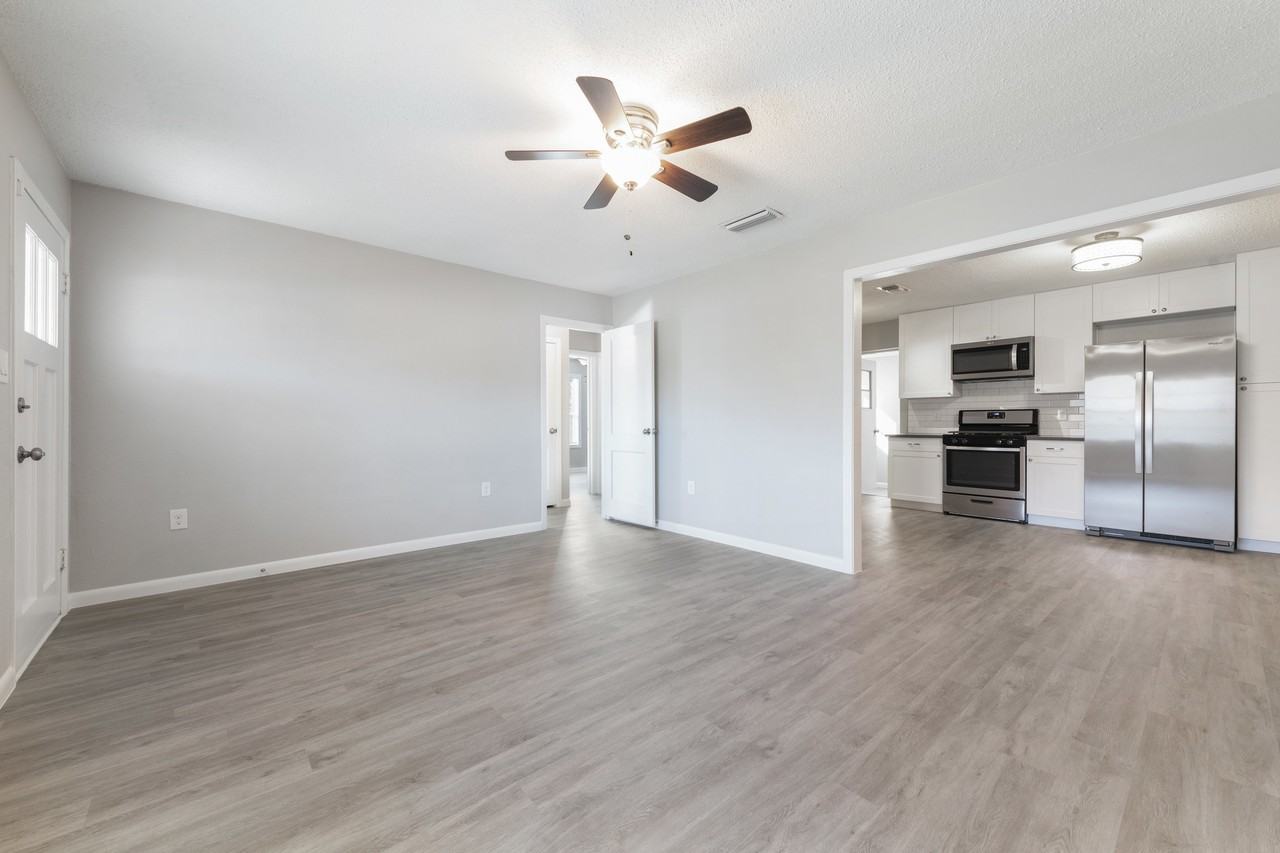 4806 Pecan Springs Rd #NA - Photo 6 of 24