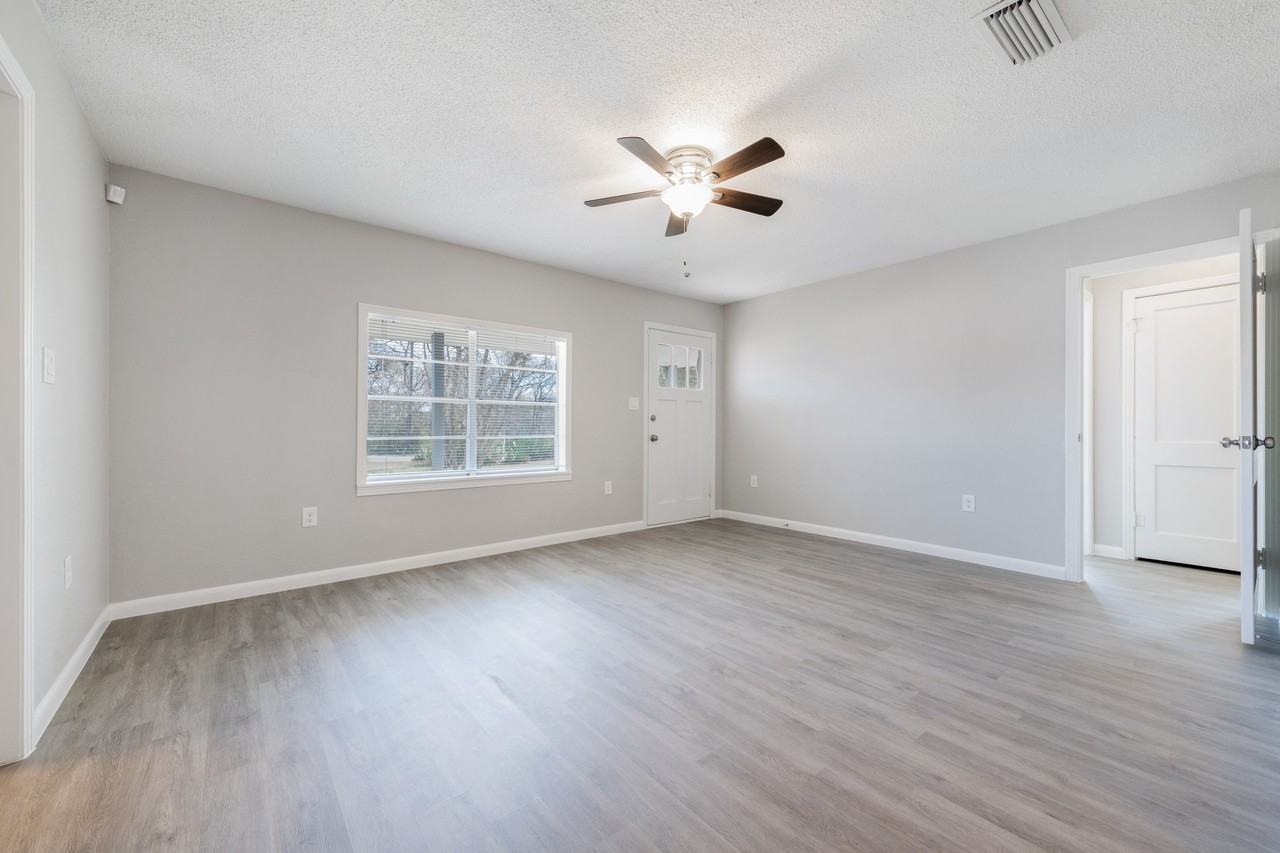 4806 Pecan Springs Rd #NA - Photo 7 of 24