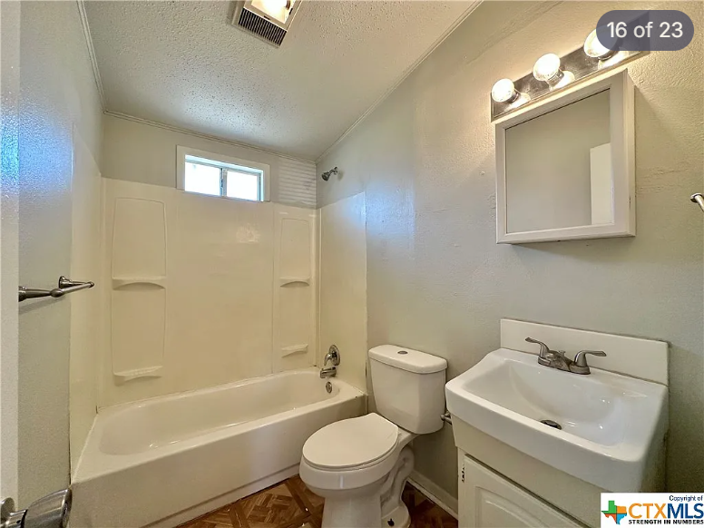 2721 Lewis St #NA - Photo 3 of 6