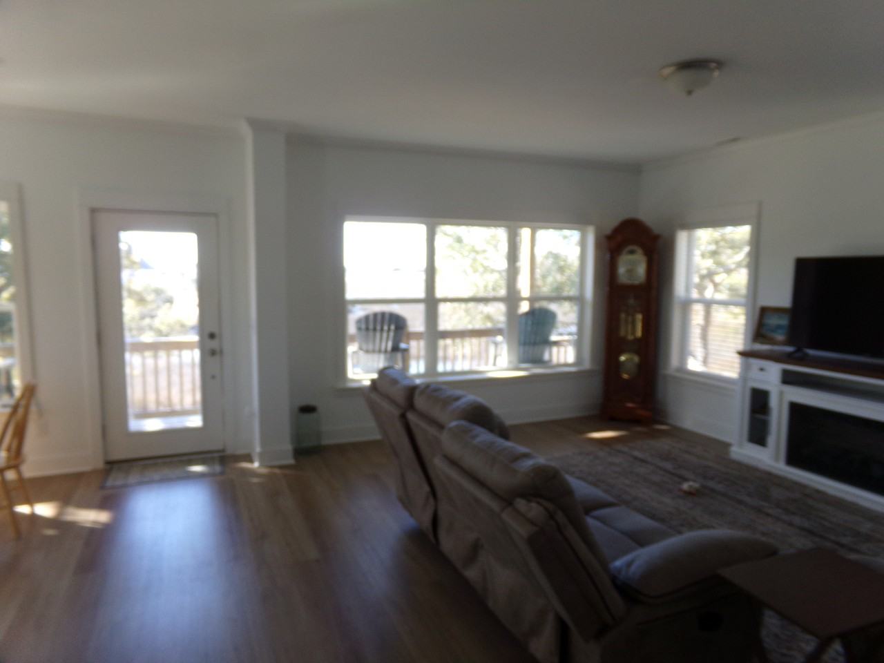 1919 Waterway St Sw #NA - Photo 7 of 17