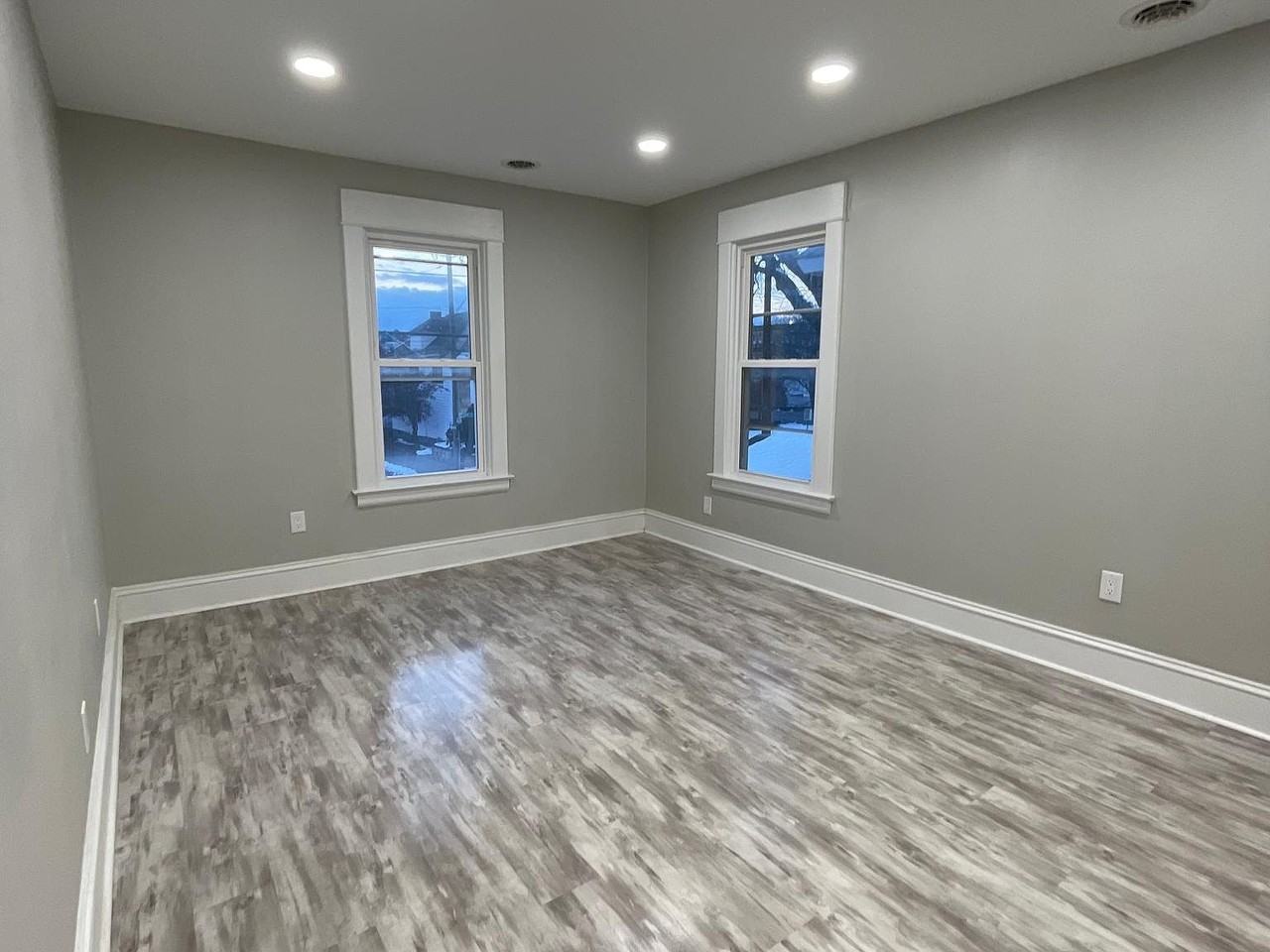 1425 State St #2 - Photo 4 of 30