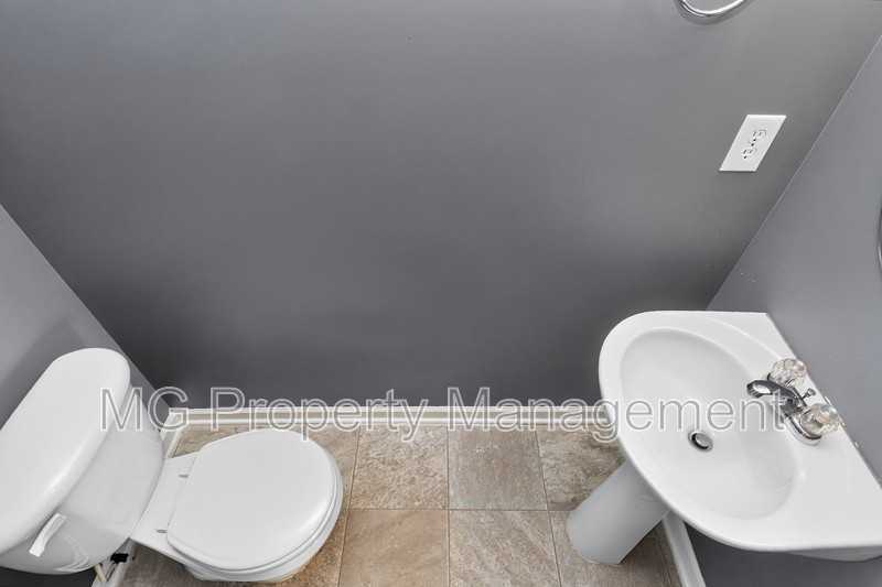 11909 Stratfield Place Cir - Photo 4 of 20