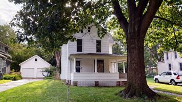 featured image of 814 Burnett Ave