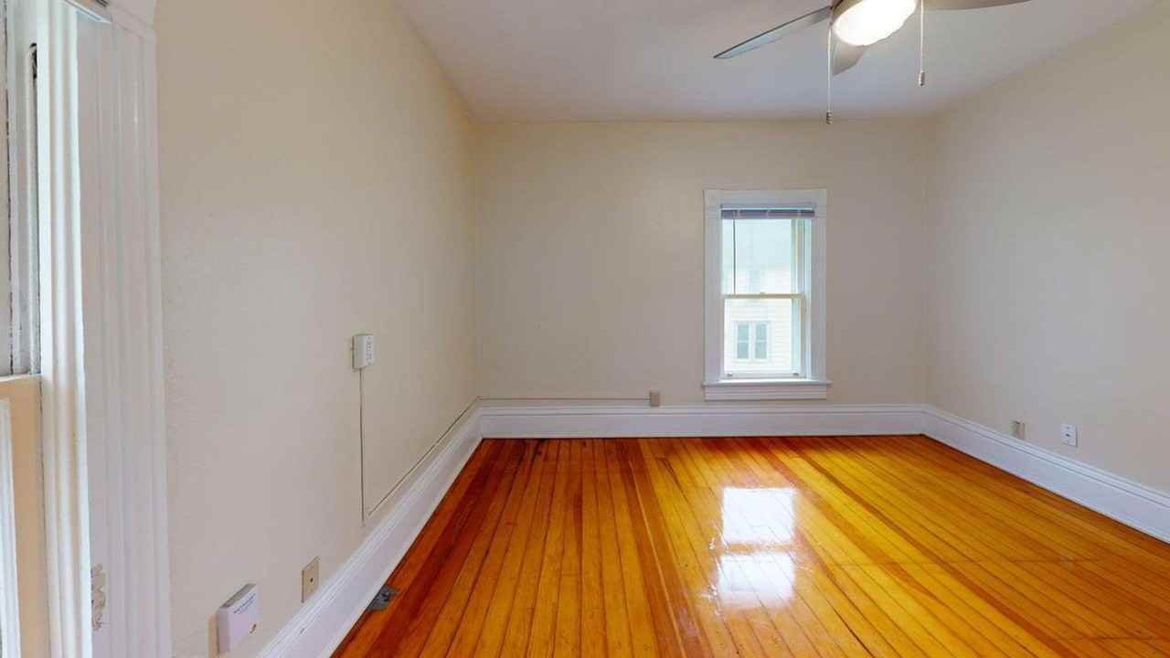 814 Burnett Ave - Photo 4 of 11