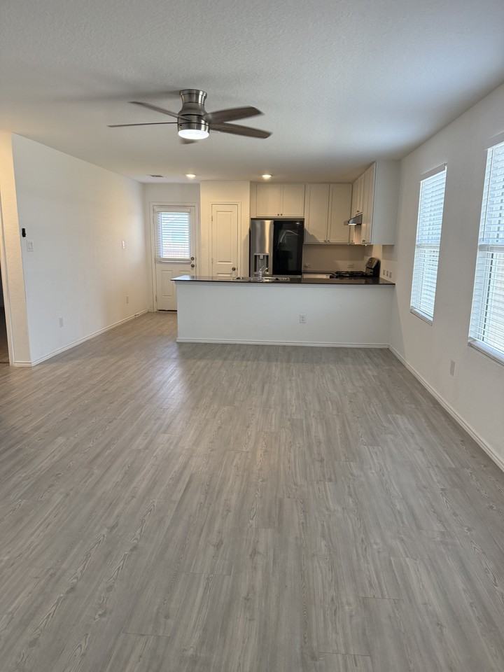 9201 Luciano Pl #NA - Photo 5 of 22