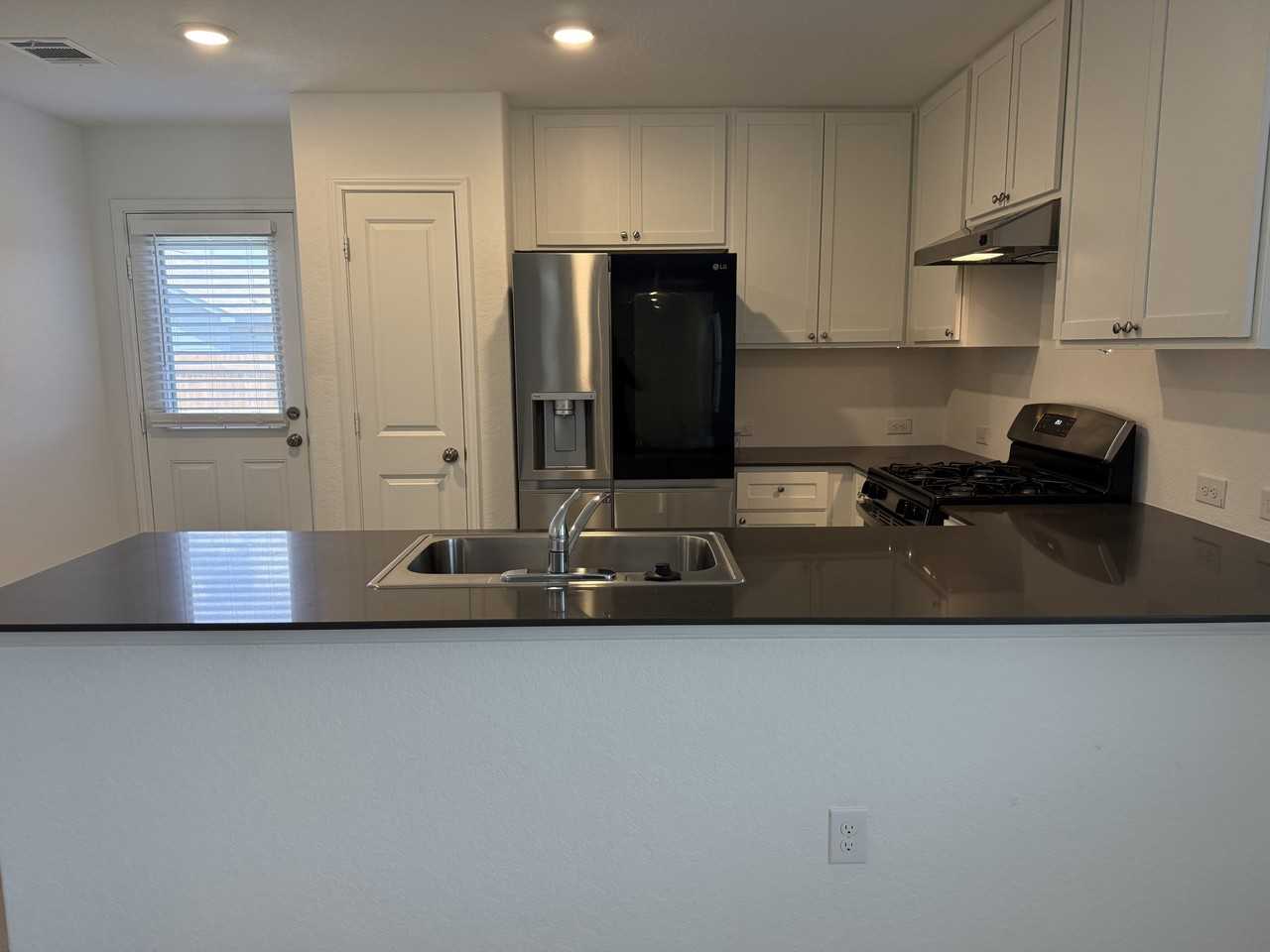 9201 Luciano Pl #NA - Photo 6 of 22