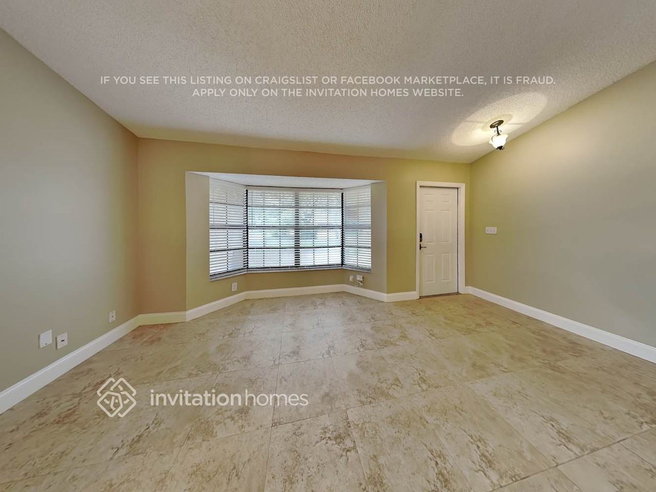 8855 Nw 47th Dr - Photo 3 of 21