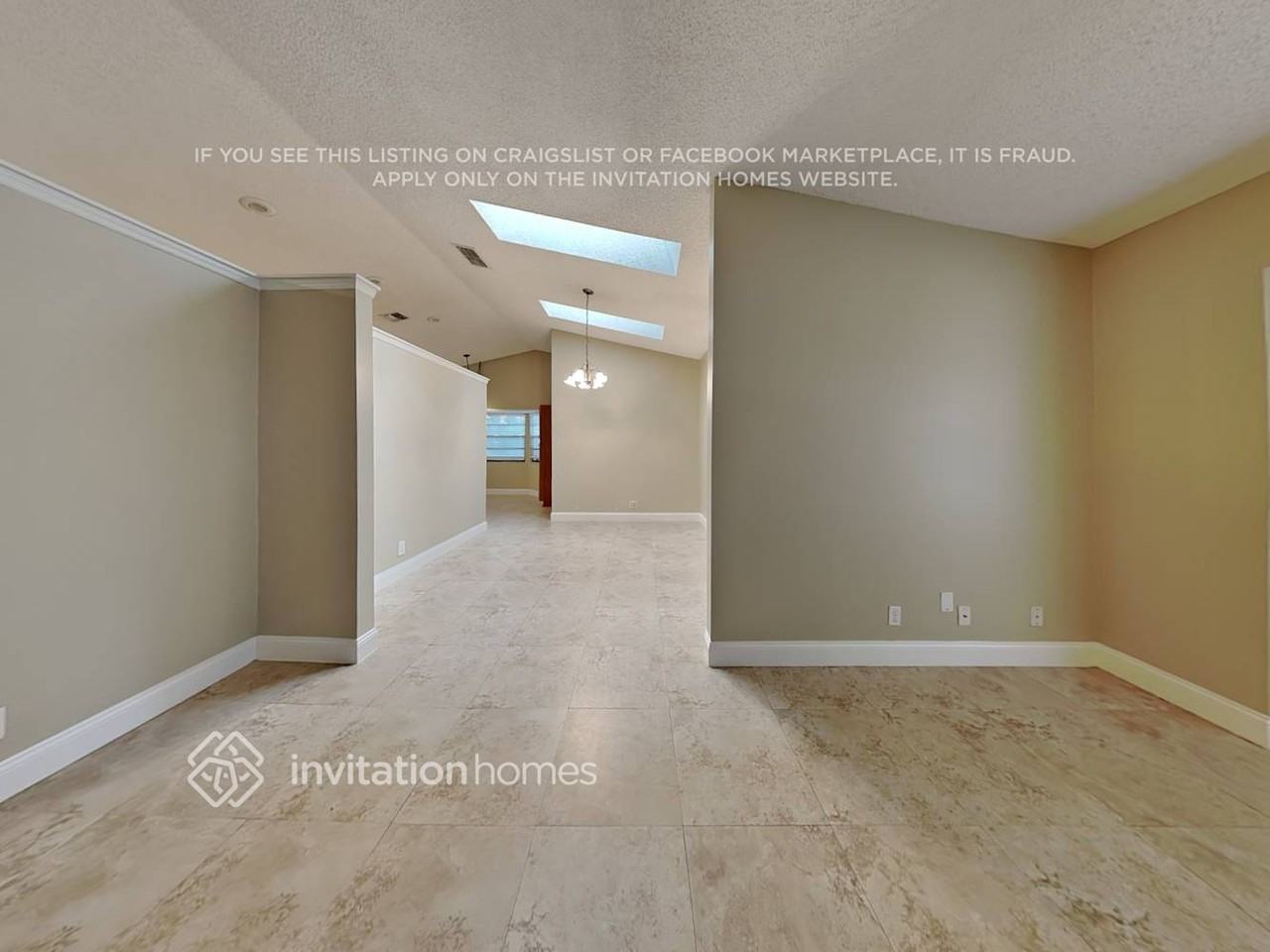 8855 Nw 47th Dr - Photo 4 of 21