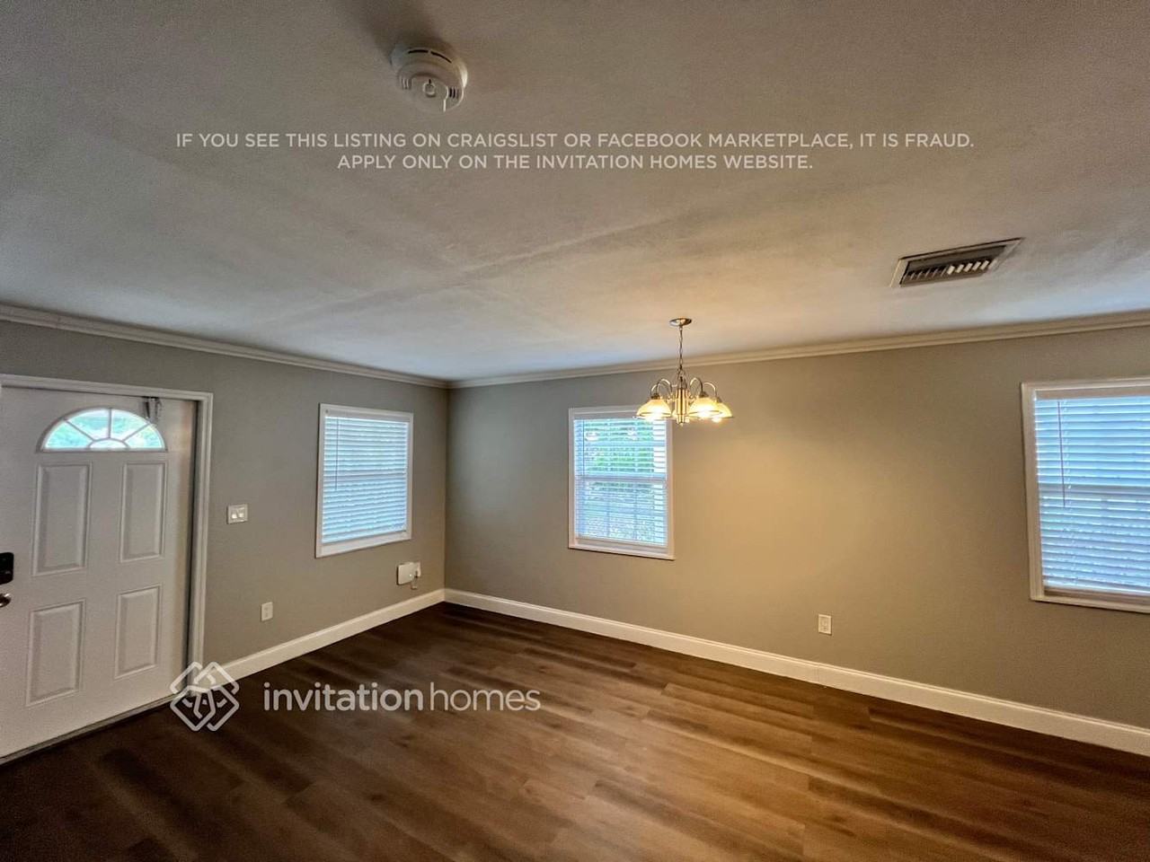 707 40th St - Photo 3 of 14