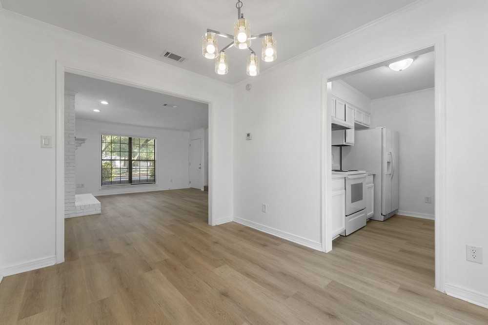 3356 Colonial Oaks Dr #9C - Photo 4 of 11