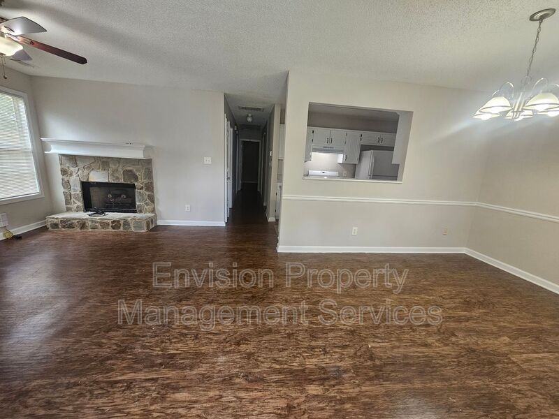 1393 N Hampton Dr - Photo 6 of 19