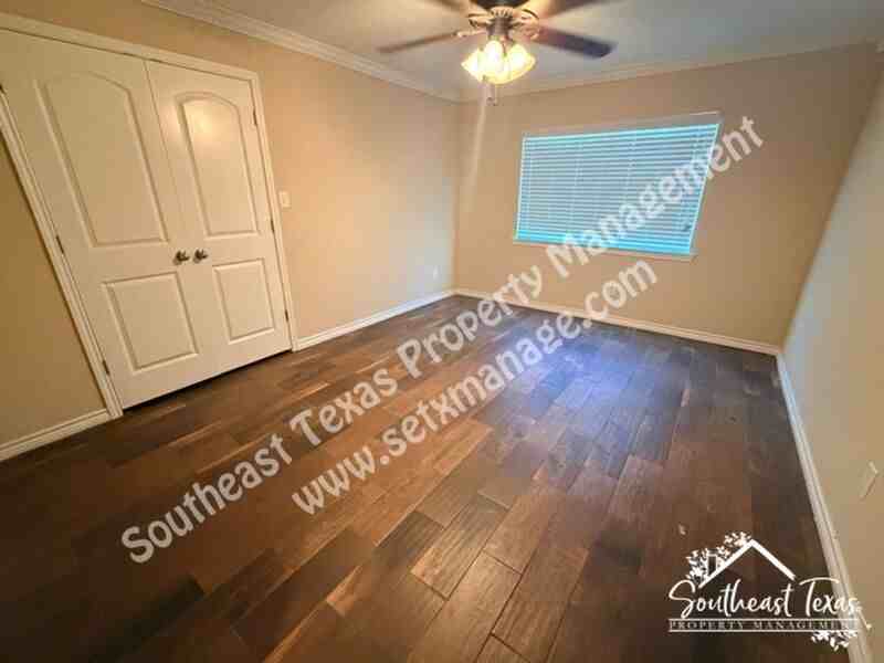 6033 Reba Dr - Photo 6 of 14