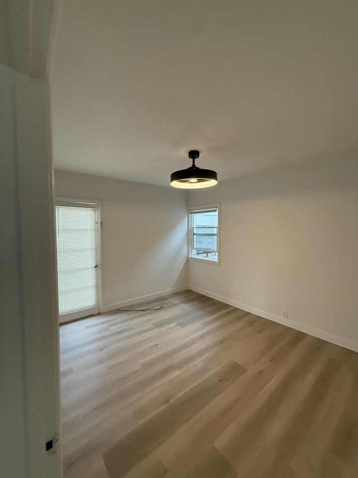 1661 W 219th St #5 - Photo 2 of 10