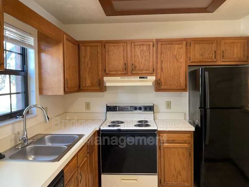 4579 Burchdale St - Photo 3 of 19
