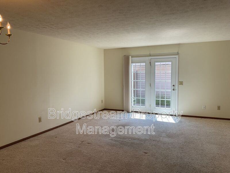 4579 Burchdale St - Photo 6 of 19