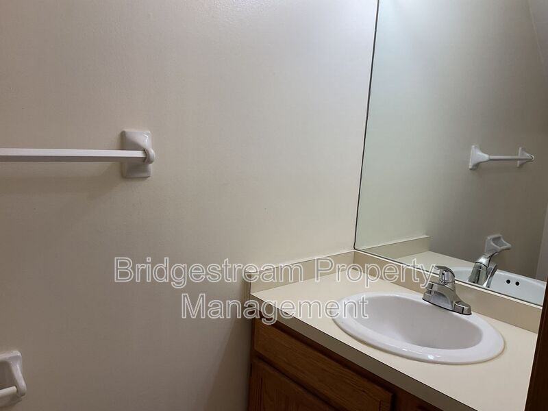 4595 Burchdale St - Photo 5 of 22