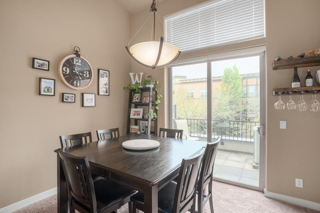 6219 Ne Carillion Dr #201 - Photo 6 of 30