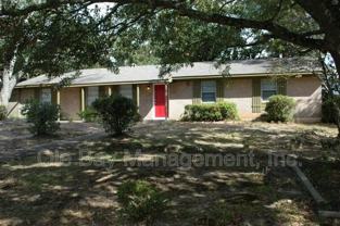 1002 Centerwood Dr - Photo 1 of 1