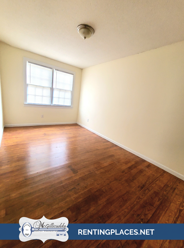 1210 Holden Dr #NA - Photo 3 of 10
