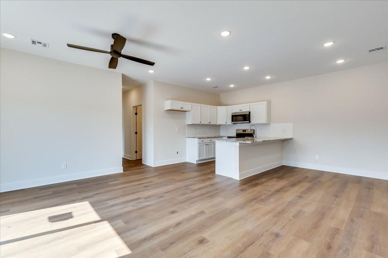 101 101 N Mendocino Ct - Photo 4 of 23