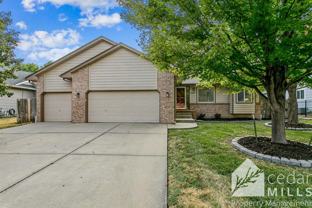 2315 N Brandon Cir - Photo 1 of 1