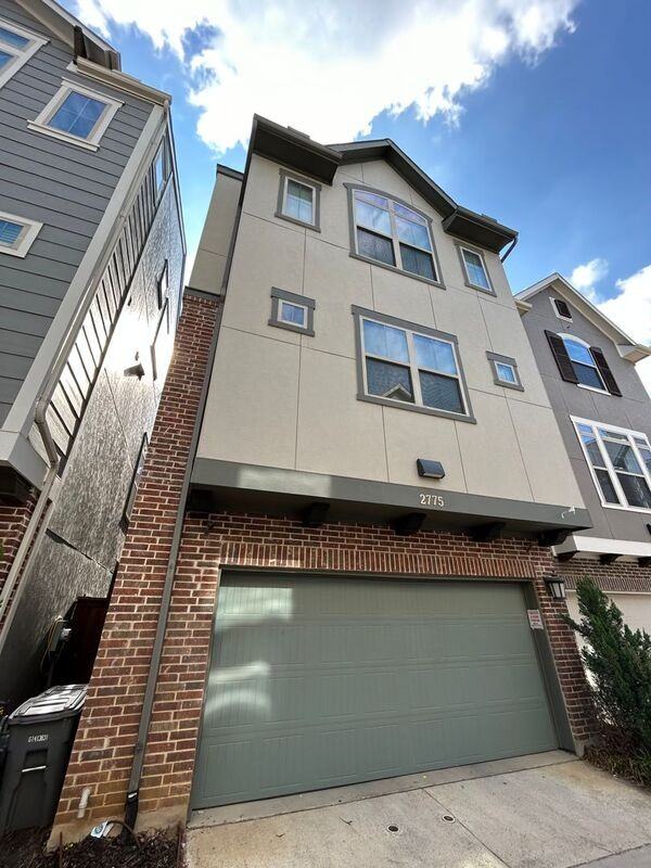 2775 Yellow Jasmine Ln - Photo 2 of 32