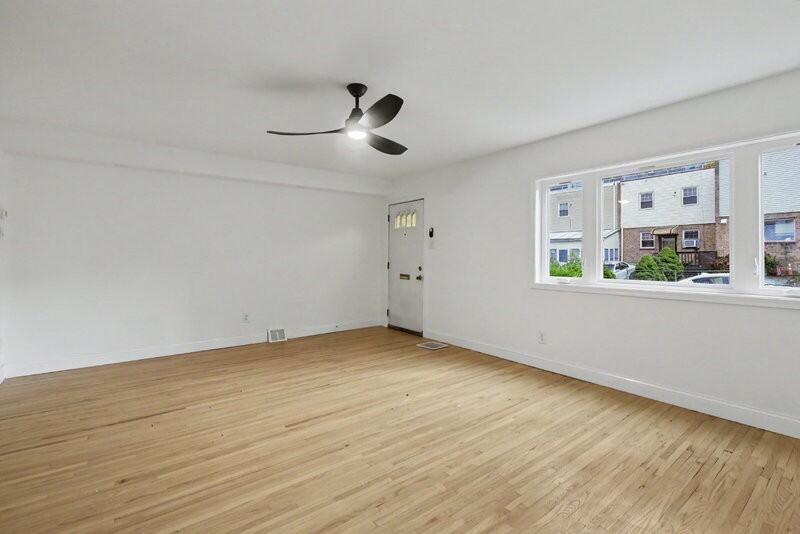 2106 N Camac St - Photo 4 of 32