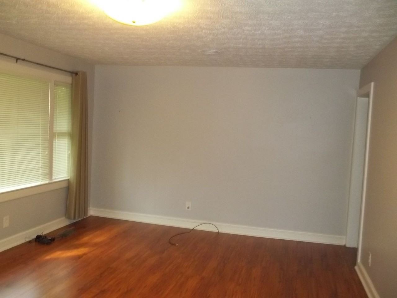 824 Oakdale Rd - Photo 7 of 9
