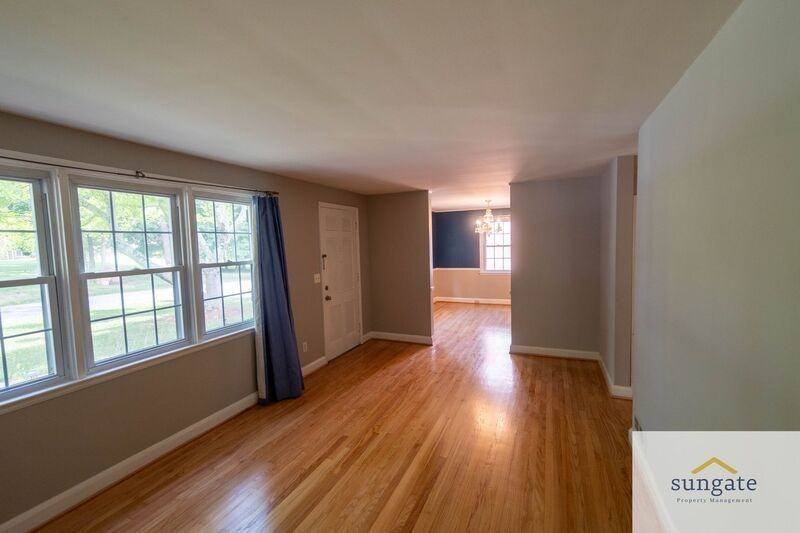326 Lincoln Ave - Photo 2 of 46