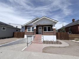 featured image of 611 E 2nd St