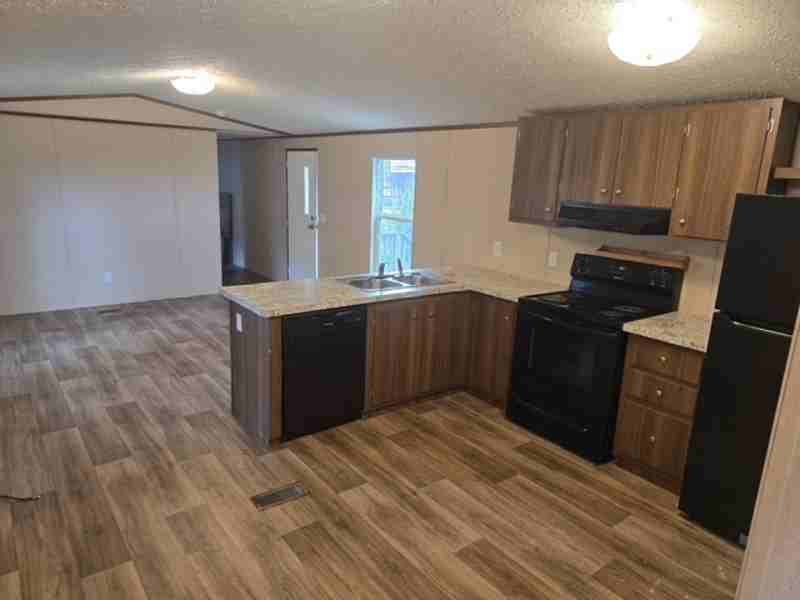 122 Gawain Dr - Photo 3 of 10