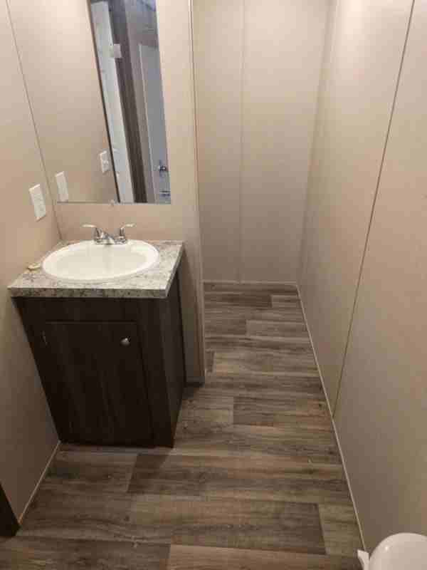 122 Gawain Dr - Photo 5 of 10
