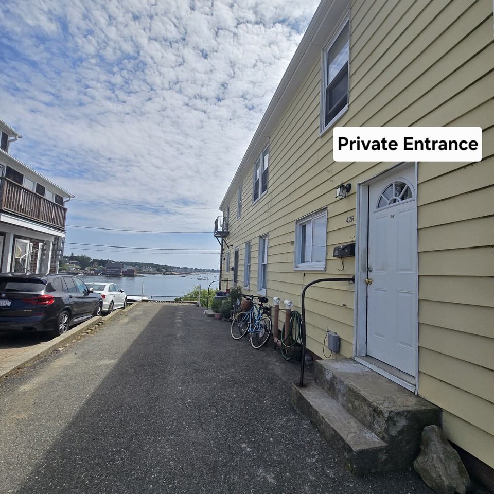 42 Fort Square #1R - Photo 2 of 21