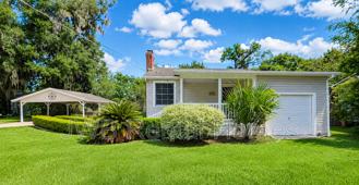 2245 Lake Shore Blvd - Photo 1 of 1
