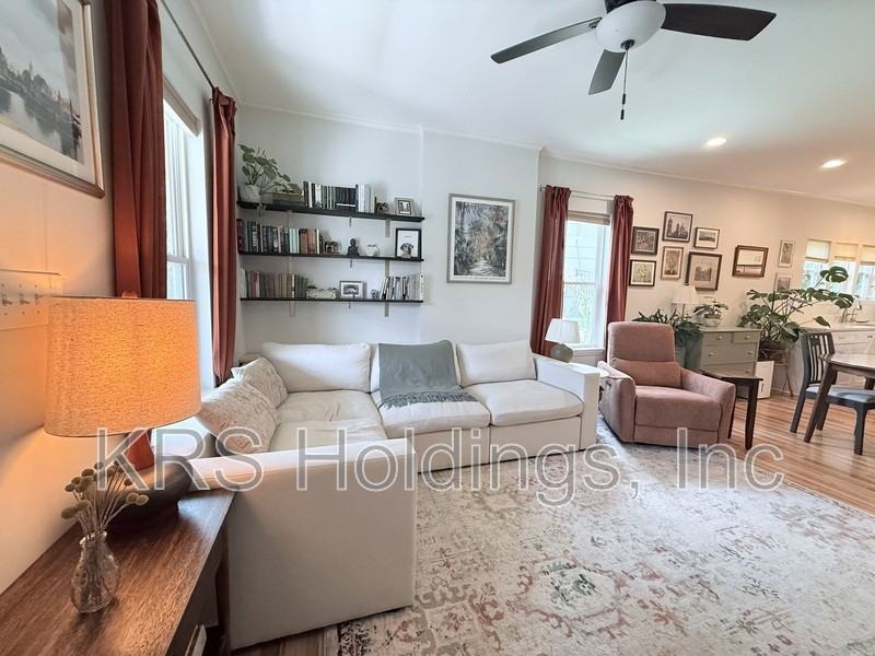 209 Moline St - Photo 4 of 22