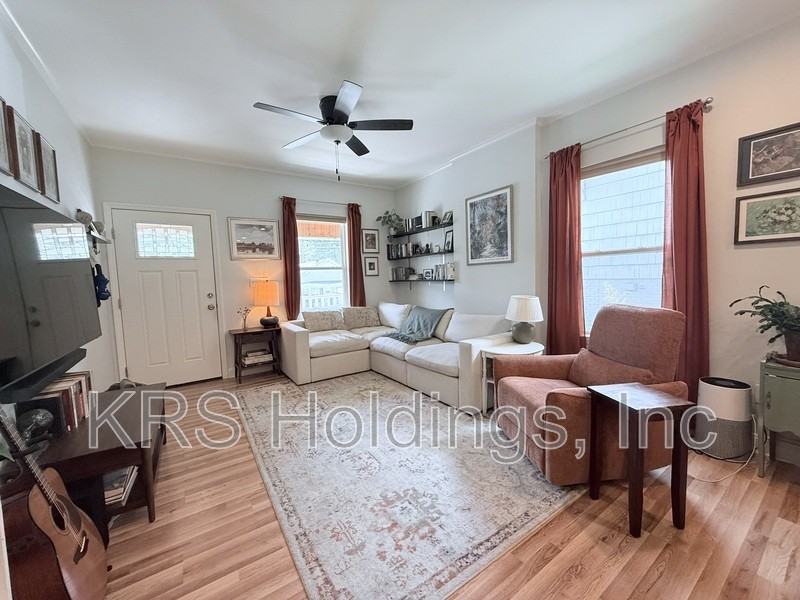 209 Moline St - Photo 6 of 22