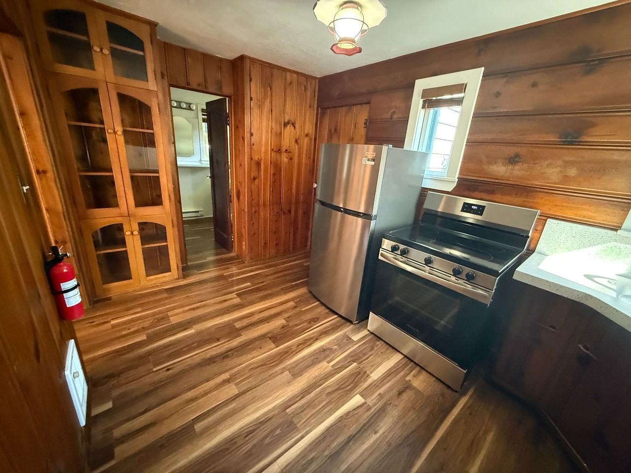 379 Nw Riverside Blvd - Photo 4 of 15