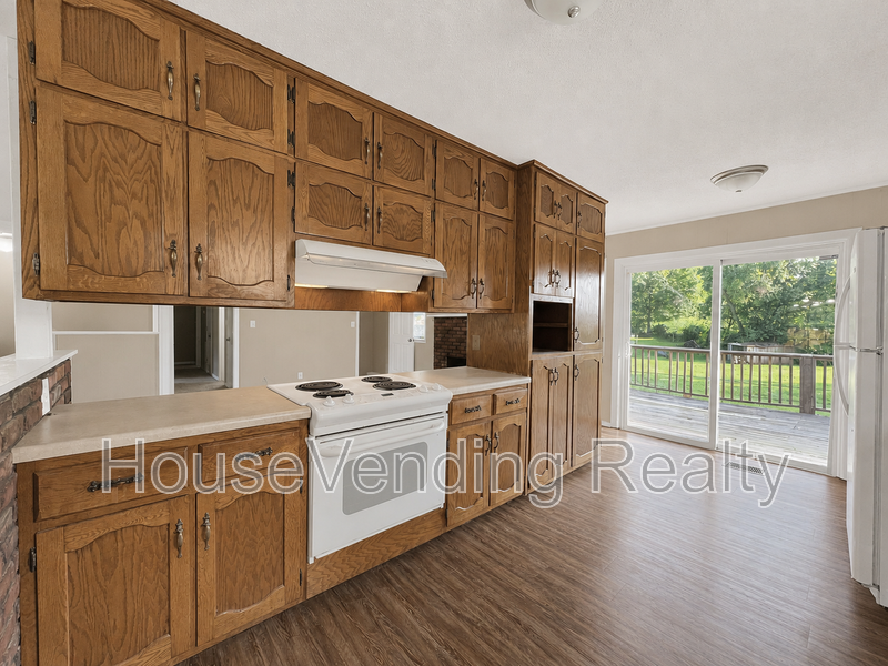 6204 Trailhead Cir - Photo 5 of 21