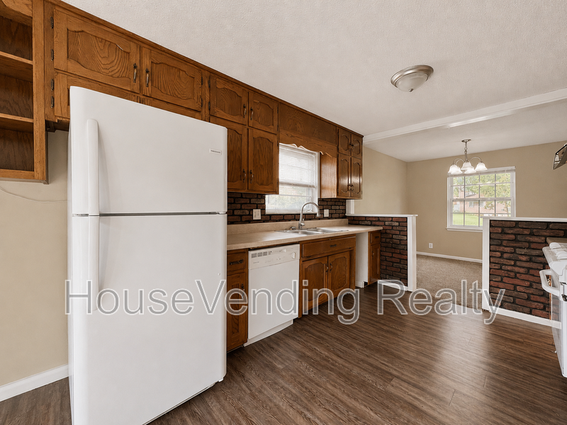 6204 Trailhead Cir - Photo 6 of 21