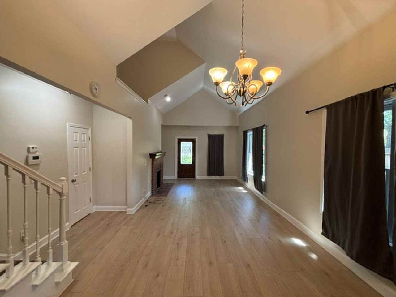 497 Kendrick Ave Se - Photo 5 of 50