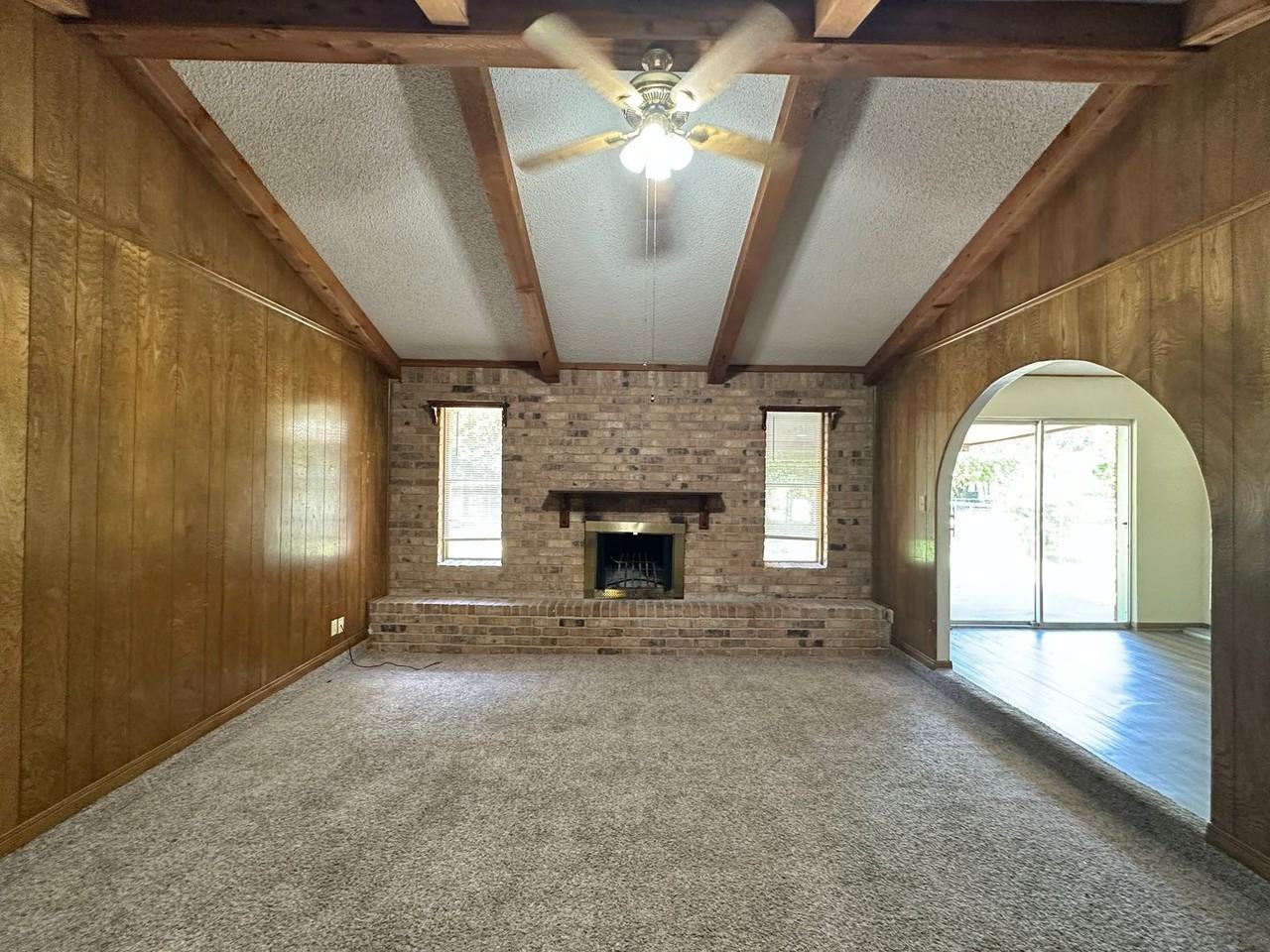 2408 Lake Rd - Photo 3 of 36
