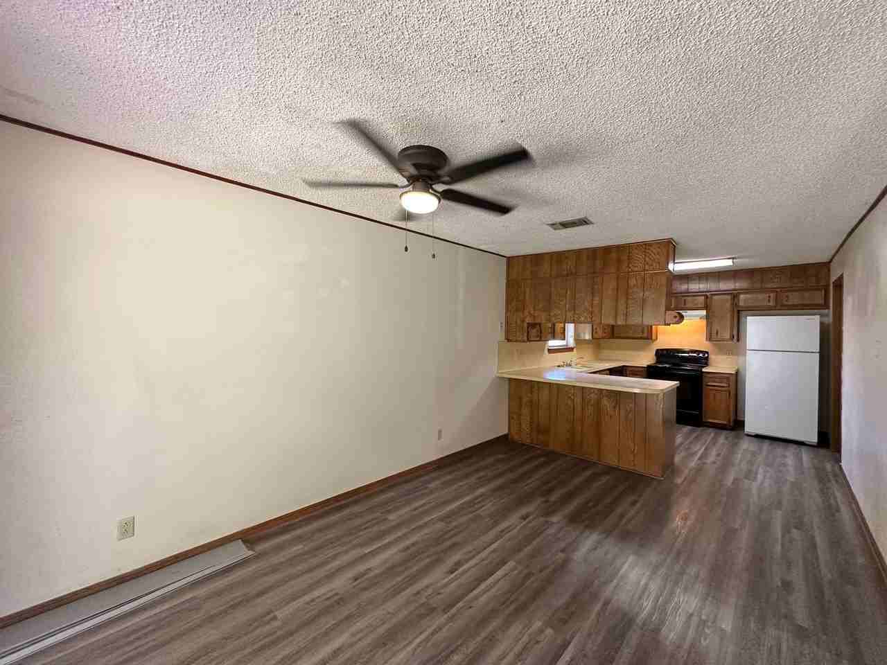 2408 Lake Rd - Photo 7 of 36
